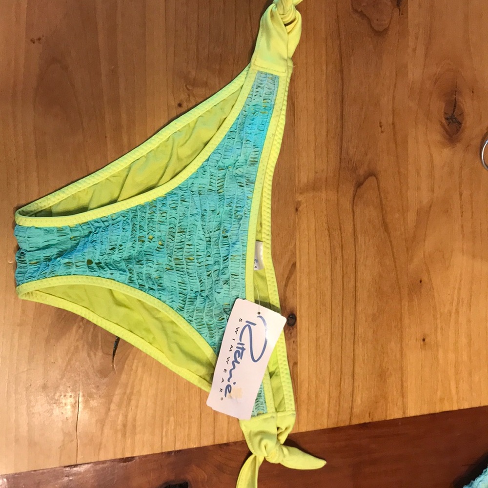 Bikini bottoms